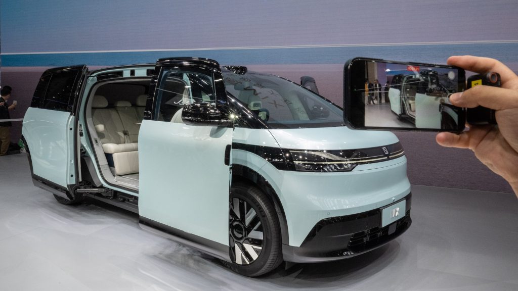 Auto Olinia: En estas naciones se inspiró Claudia Sheinbaum para el automóvil.